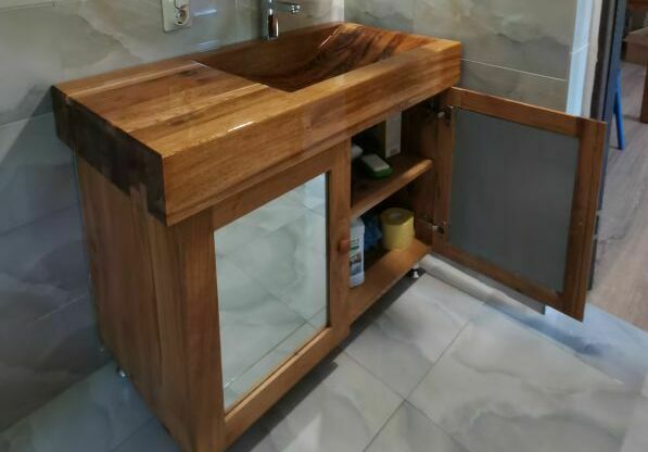 Умывальник из массива дуба 001 - мастерская Андрея Тахмазян Умывальник из дерева 001, массив дуба